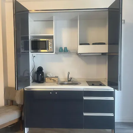 White Tower 806 Apartment